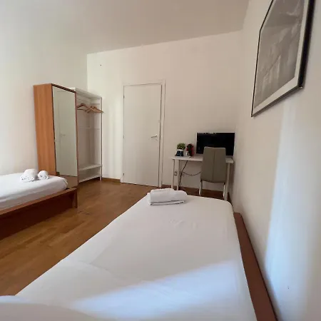Appartme Seveso 40 فندق مبيت وإفطار ميلان